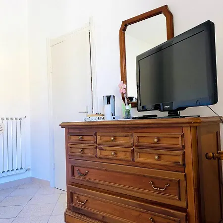 La Casa Di Dorina E Vincenzo 펜션 Gabbro