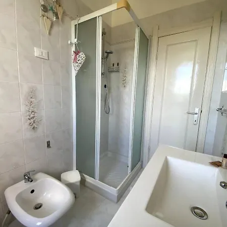 La Casa Di Dorina E Vincenzo 펜션 *